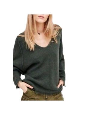 FREE PEOPLE Irresistible Boho Oversized Wool V-Neck Sweater Fringe Green XS
